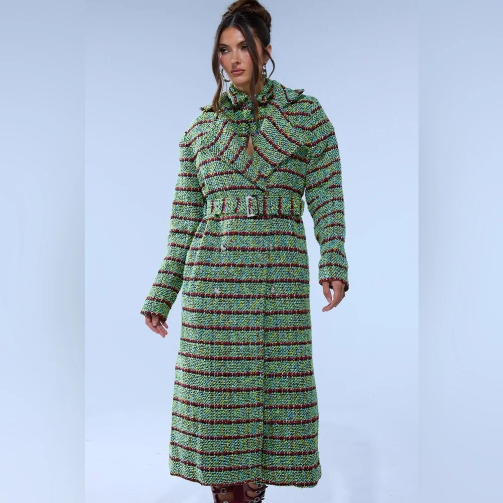 IT’S GIVING LUCK TWEED TRENCH - Picture 3 of 12